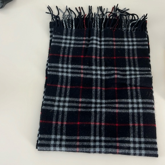 BURBERRY LONDON Vintage 100% Lambswool Classic Nova Check Blue SCARF - Picture 1 of 4